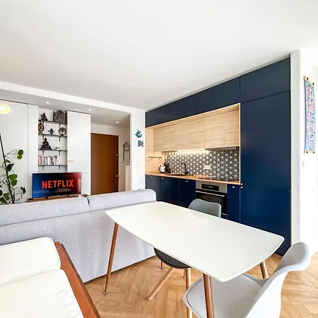 Avec Piscine Metro Convention *