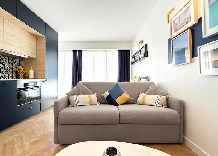 Avec Piscine Metro Convention