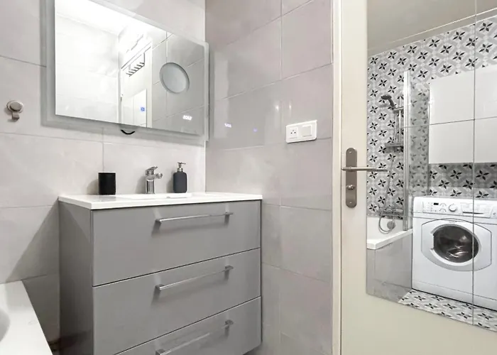 Appartement Avec Piscine Metro Convention *